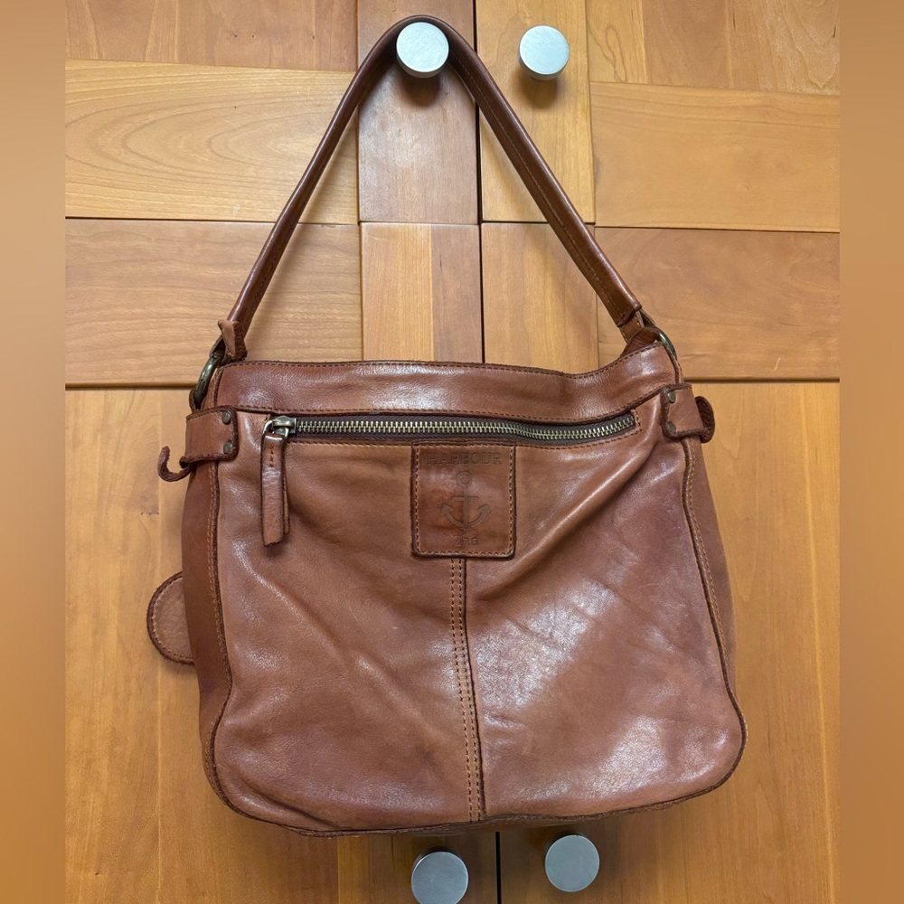 Harbor 2nd Classic Brown Leather Shoulder Bag